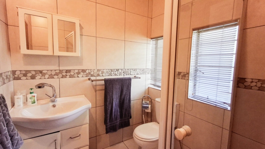 4 Bedroom Property for Sale in Vaalpark Free State